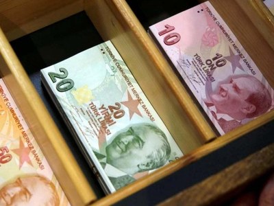 Turkey's lira slips on higher than expected inflation