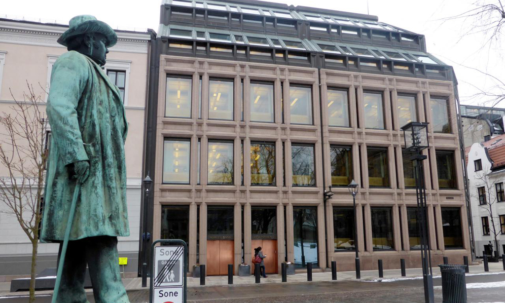 Norway central bank deputy chief steps down over security clearance