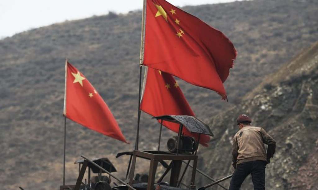 Gas leak traps 23 Chinese miners underground