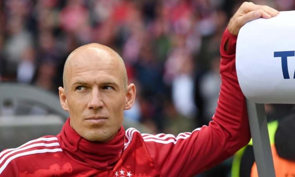 Robben comeback on hold until next year
