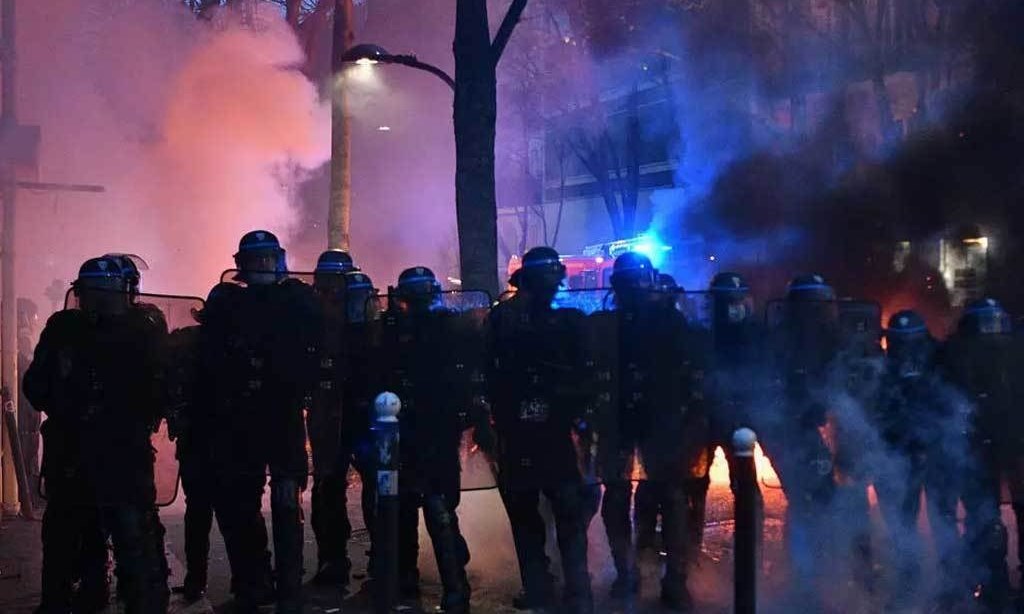 Violence erupts in new Paris protest against security law
