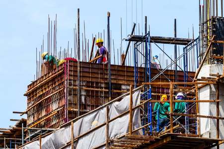 Govt utilizing all resources for development of country: minister
