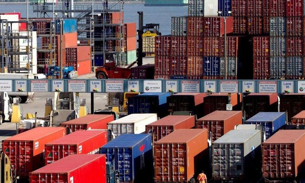 Pakistan&rsquo;s exports regaining momentum after impressive growth in Nov, says Dawood
