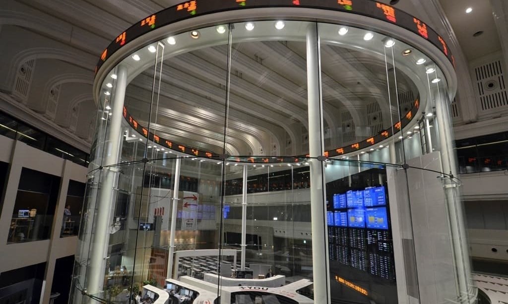 Tokyo stocks close lower on profit-taking