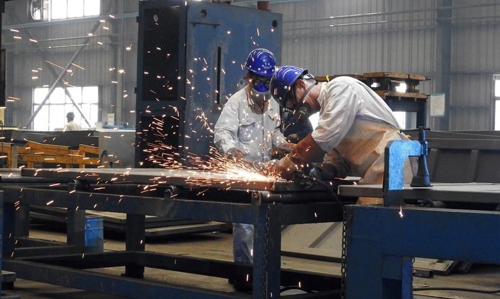 German industrial output jumps in October