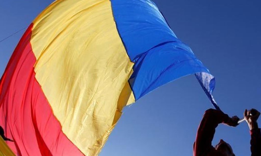 Romania's pro-European party on course to stay in power