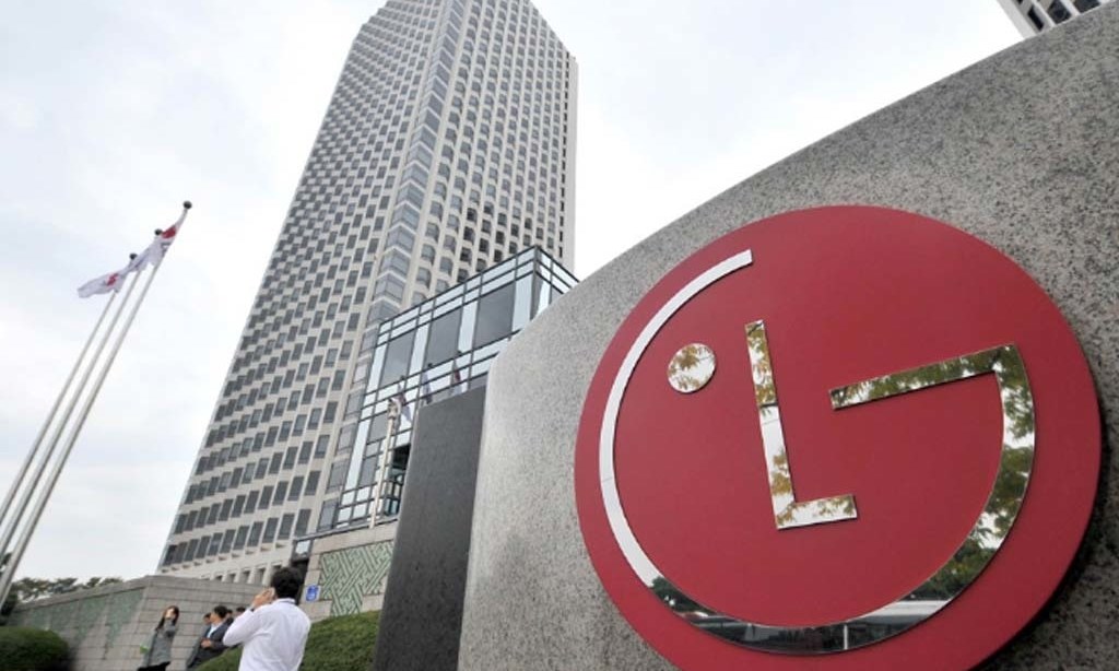 LG shakes up loss-making phone business, to outsource lower-end models