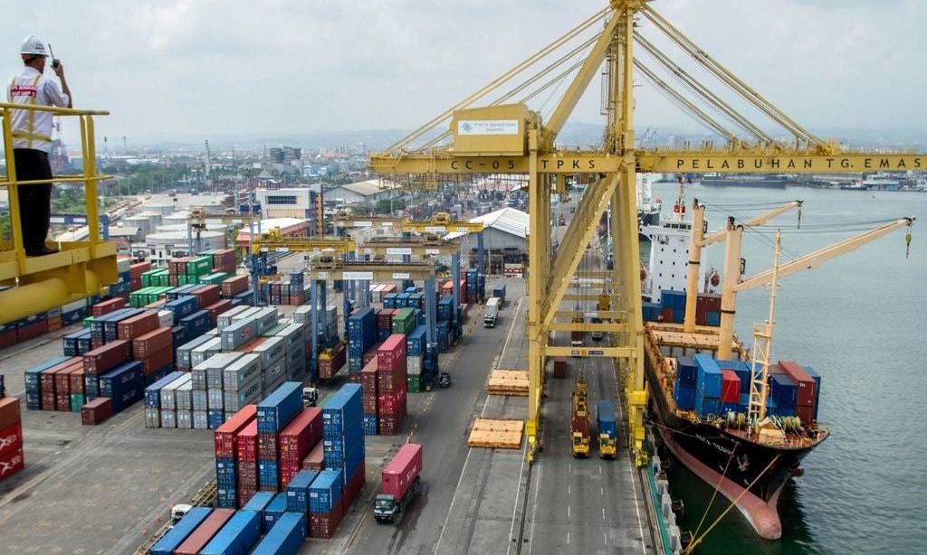 Pakistan exports to US exceeds $400mn: Dr. Shahbaz Gill