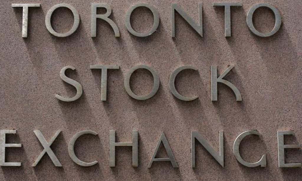 TSX opens lower as energy stocks drag, coronavirus cases rise