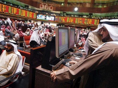 Major Gulf indexes off to mixed start