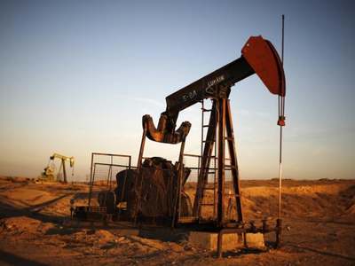Oil finds momentum