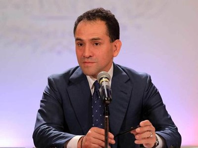 Mexican finance minister picks holes in central bank cash bill