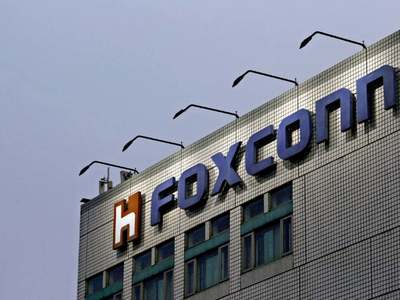 Geely and Foxconn team up to build cars for other automakers Geely and Foxconn team up to build cars for other automakers
