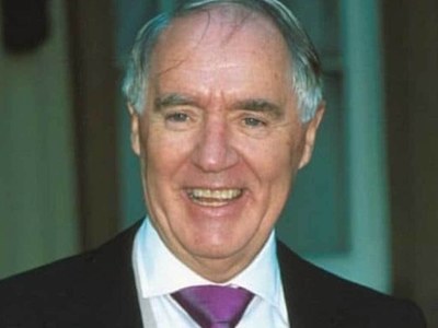UK billionaire and Daily Telegraph owner David Barclay dies UK billionaire and Daily Telegraph owner David Barclay dies