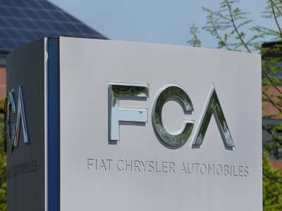 Fiat Chrysler to pay 2.9bn euro special dividend to shareholders on Jan 29 Fiat Chrysler to pay 2.9bn euro special dividend to shareholders on Jan 29