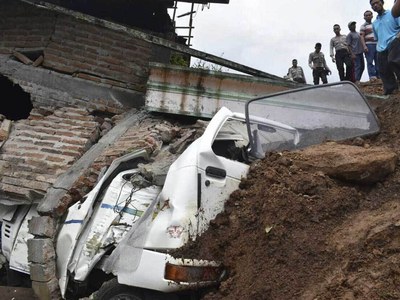 Indonesia landslide toll rises to 21 as rescuers search for missing Indonesia landslide toll rises to 21 as rescuers search for missing