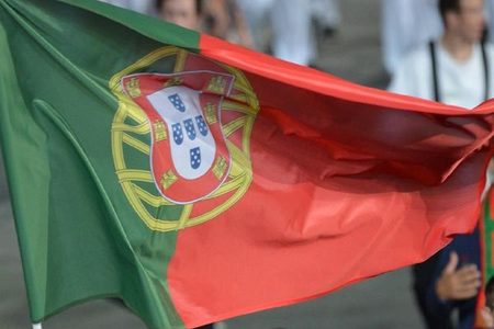 Days before Portugal's election, quarantined voters cast ballots at home