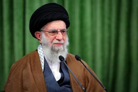 Top Iran leader posts Trump-like golfer image, vows revenge