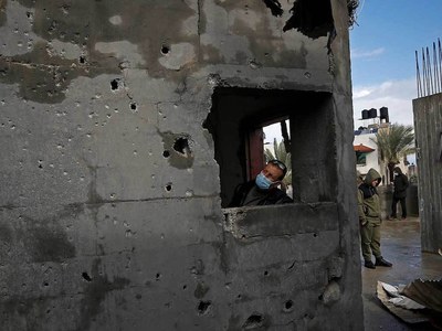 More than 20 injured by blast in Gaza home