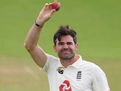 Anderson claims 30th five-for in Sri Lanka Test