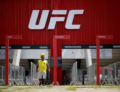 Mixed martial arts-UFC kick Azaitar out over breach of COVID-19 protocols