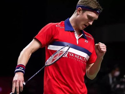 Marin and Axelsen claim back-to-back badminton titles in Bangkok