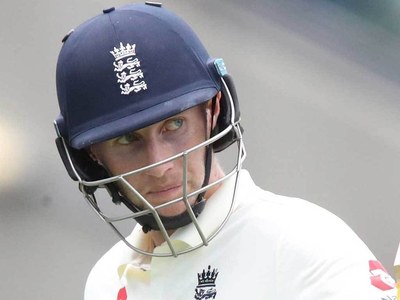 Ton-up Root keeps England in hunt at Galle
