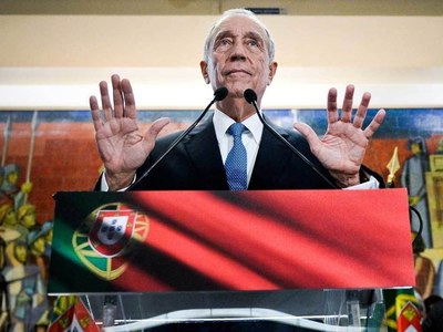 Portuguese brave lockdown to re-elect President Rebelo de Sousa Portuguese brave lockdown to re-elect President Rebelo de Sousa
