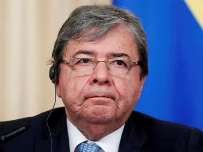 Colombian defense minister dies of Covid-19 complications: official Colombian defense minister dies of Covid-19 complications: official