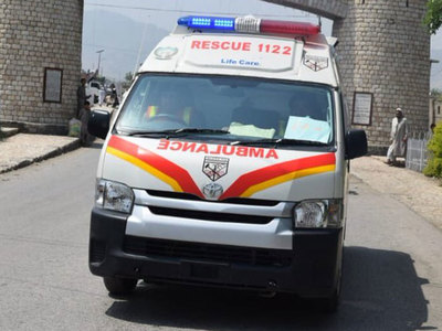 Woman dies, three injured in road mishap at Sari Naurang