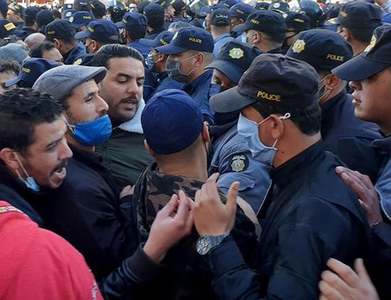Hundreds of Tunisians protest about police abuses Hundreds of Tunisians protest about police abuses