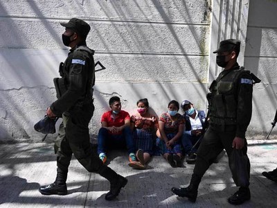 Mexico identifies four of 19 bodies found burned near US border Mexico identifies four of 19 bodies found burned near US border