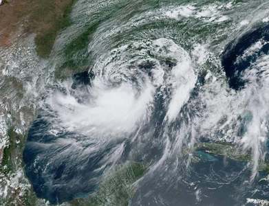 Major snow storm to blanket US east coast after hitting capital