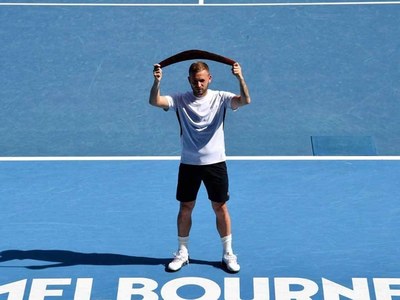 Evans, Sinner sweep to ATP titles in Australian Open warm-ups Evans, Sinner sweep to ATP titles in Australian Open warm-ups