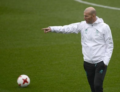 Zidane praises Real for reaction to new formation