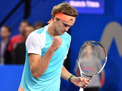 Dominant Thiem races into Open third round