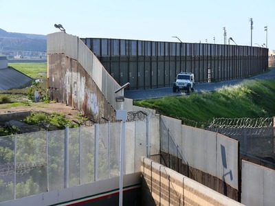 Mexican president hails Biden's border wall freeze