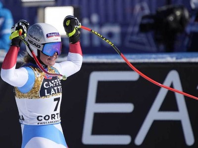 Swiss racer Corinne Suter wins world downhill gold