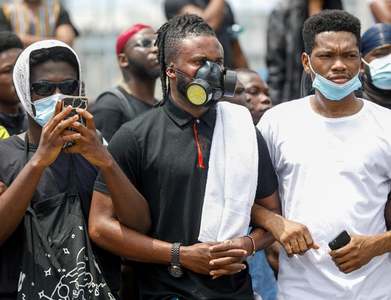 Nigerian police beat, arrest protesters at site of Lekki shootings