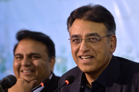People aged 65 and above can now register for COVID-19 vaccination, announces Asad Umar