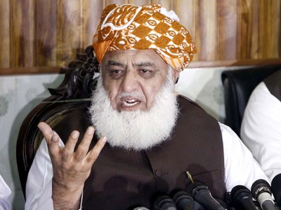 Maulana Fazlur Rehman grieved over Mushahidullah&rsquo;s demise