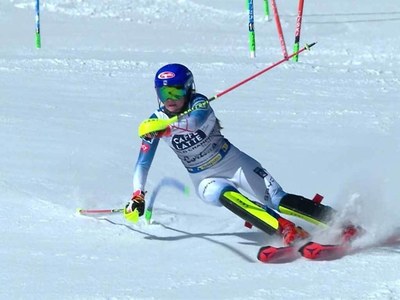 Liensberger in slalom pole, Shiffrin fourth
