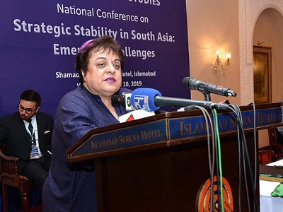 Mazari assures missing person&rsquo;s families to redress their grievances; urges to call off sit-in