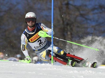 Norway's Foss-Solevaag storms to world slalom gold