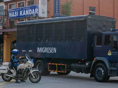 Malaysia under fire after controversial Myanmar deportation