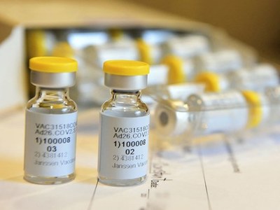 FDA Analysis of Johnson & Johnson COVID-19 Vaccine Finds It Safe, Effective