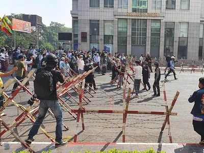 Clashes in Yangon as tensions rise over Myanmar coup