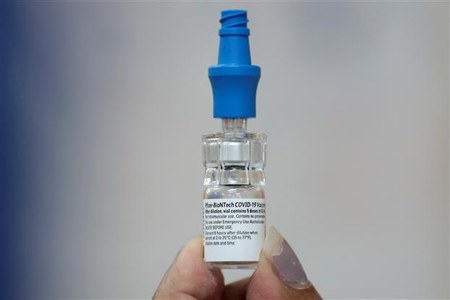 Pfizer COVID-19 vaccine reduces transmission after one dose - UK study