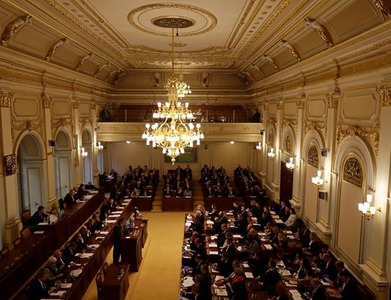 Czech parliament backs new pandemic powers as government seeks tighter lockdown