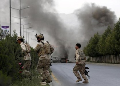 10 rockets hit Iraq base hosting US troops: security sources
